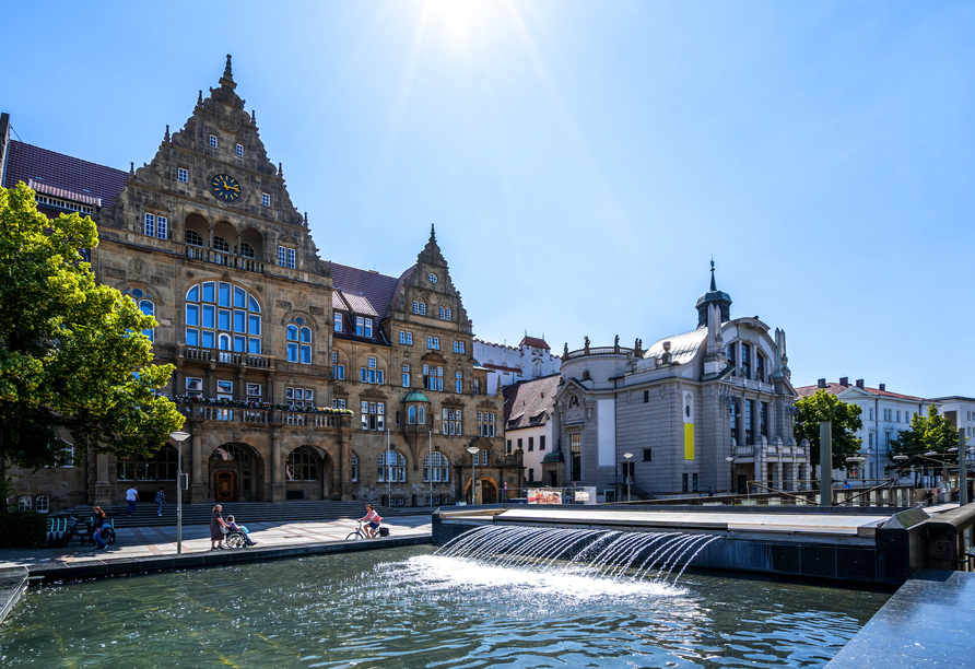 Erkunden Sie den Alten Markt im Herzen der Altstadt Bielefelds.