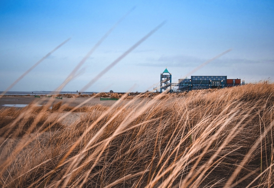 Norddeich ist ein Stadtteil der ostfriesischen Stadt Norden und versprüht ein maritimes Flair.