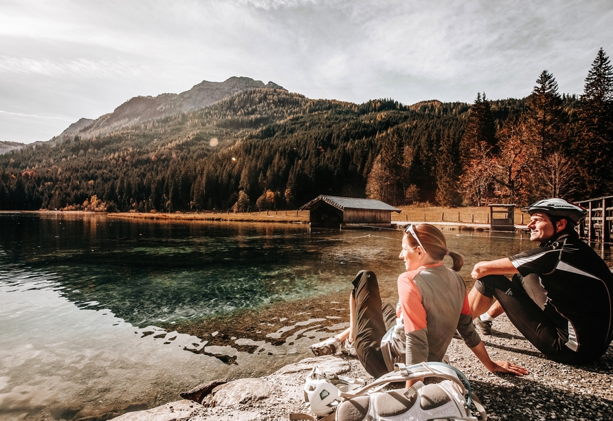 Bewundern Sie das Glitzern des Jägersees im Spätsommer.