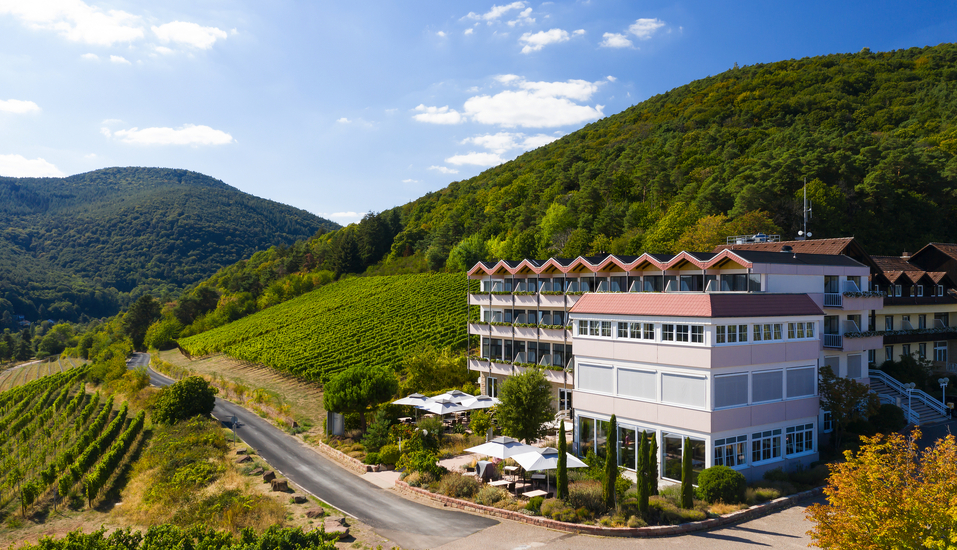 Außenansicht vom Arens Hotel 327m NN