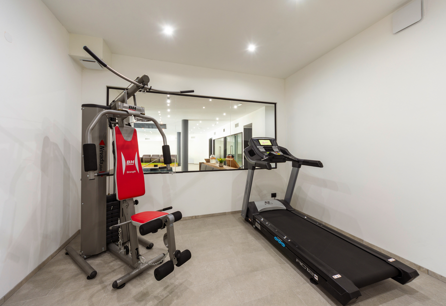 Fitnessraum im Active Alm Hotel