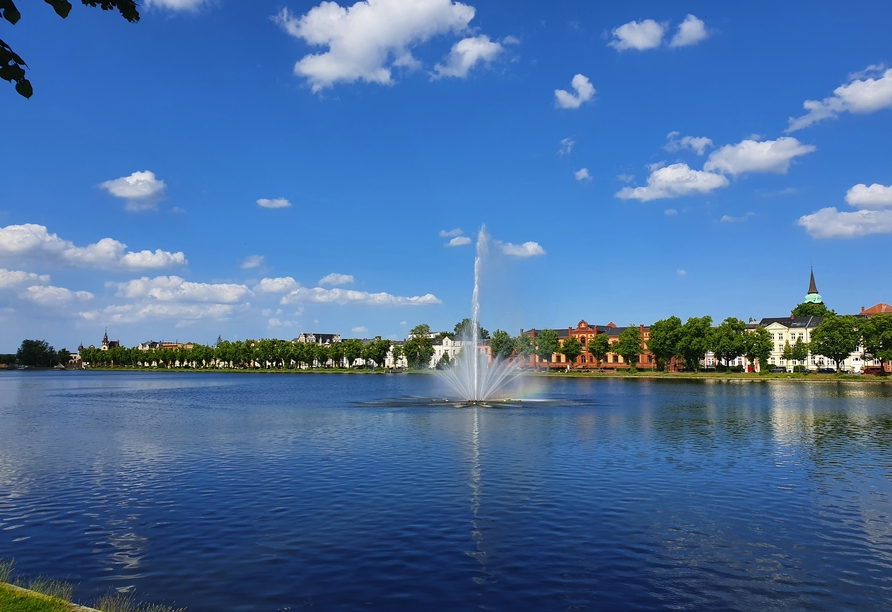 Am Schweriner See können Sie den Alltag vergessen.