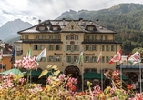 Herzlich willkommen im Schlosshotel Dolomiti in Canazei.