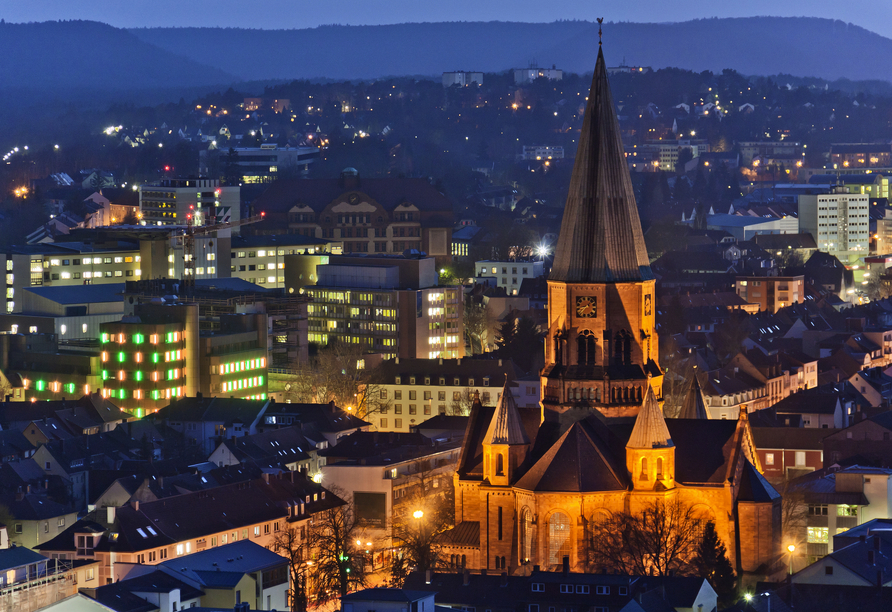 Blick auf Kaiserslautern bei Nacht