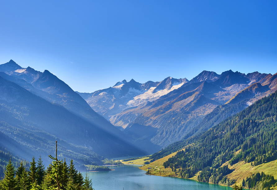 Machen Sie einen Ausflug zum nahegelegenen Speichersee Durlaßboden und genießen Sie die idyllische Naturkulisse.