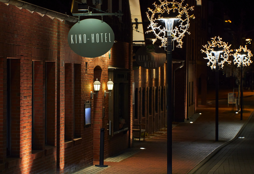 Das Kino-Hotel Harsefeld von außen