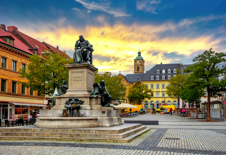 Unser Ausflugstipp: Schweinfurt mit dem Marktplatz im Herzen der Stadt.