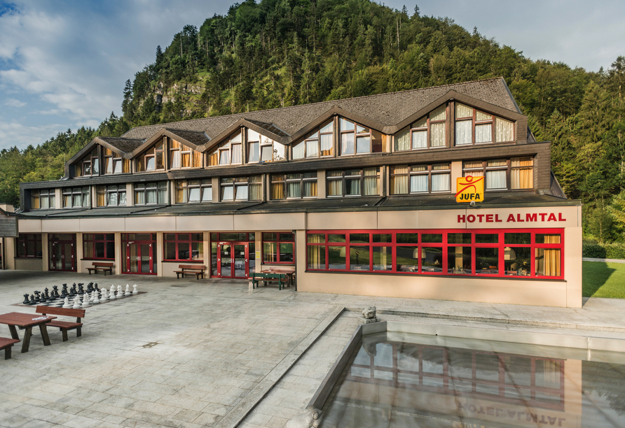 Herzlich willkommen im JUFA Hotel Grünau im Almtal!