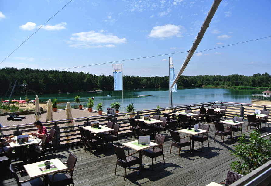 Die Seeterrasse überzeugt mit überragender Weitsicht.