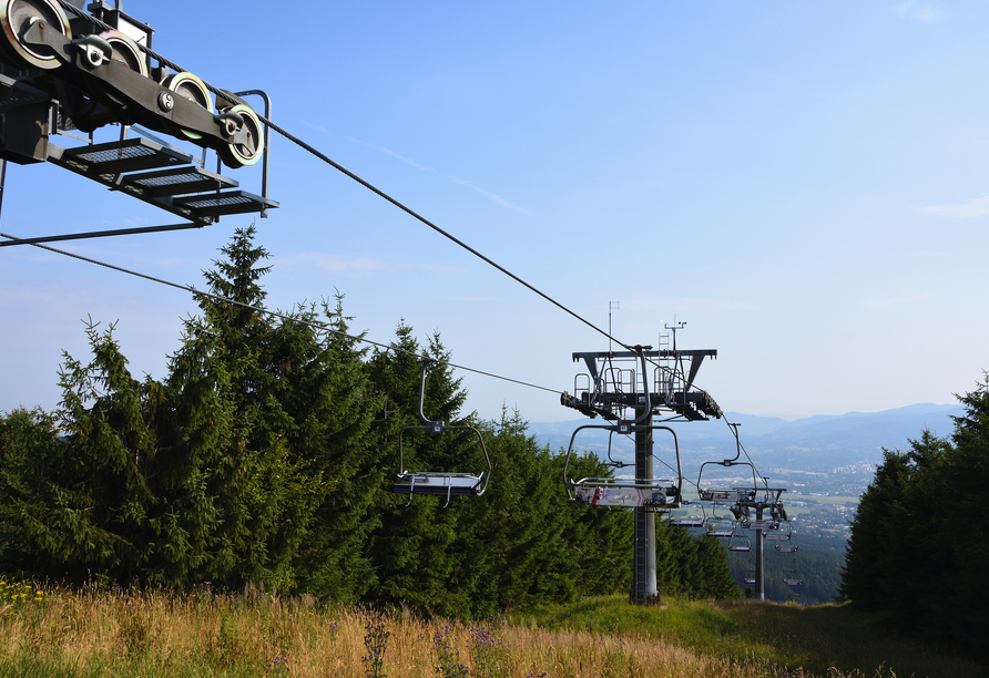 Die Natur im Jeschkengebirge lädt zu ausgedehnten Wanderungen, Fahrradtouren und vielen anderen Aktivitäten ein.