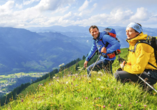 Schnüren Sie die Wanderschuhe und machen Sie sich zu Touren in den Bergen auf.