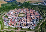 Eine Stadt wie ein Kunstwerk: Bestaunen Sie die präzise Struktur von Neuf-Brisach.