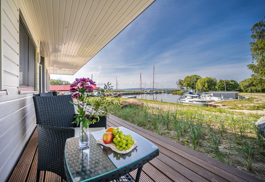 Auf der Terrasse mit diesem schönen Ausblick lässt sich der Tag doch perfekt ausklingen!