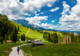 Wandern Sie die Mitterkaseralm entlang und entdecken Sie das Berchtesgadener Land.