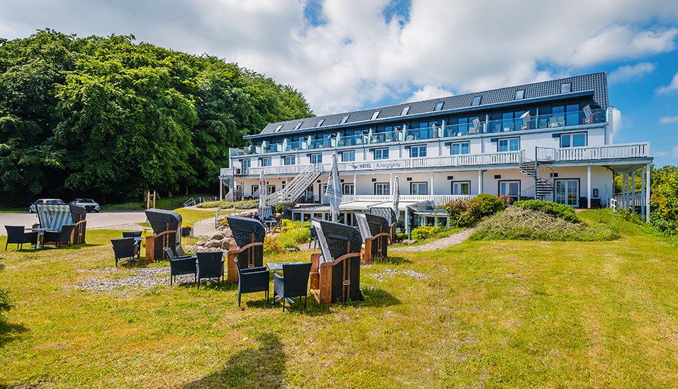 Das Hotel Königslinie liegt in traumhafter Lage auf der wunderschönen Insel Rügen. 