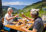 Die herrliche Terrasse des Hotels lädt zum Verweilen ein.