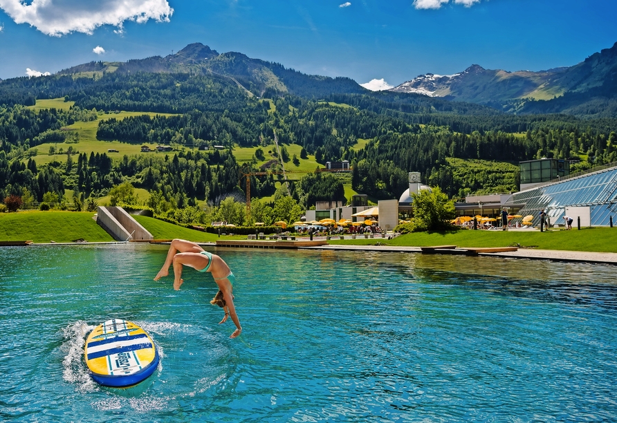 Tauchen Sie ein in das kühle Nass der Alpentherme Gastein!